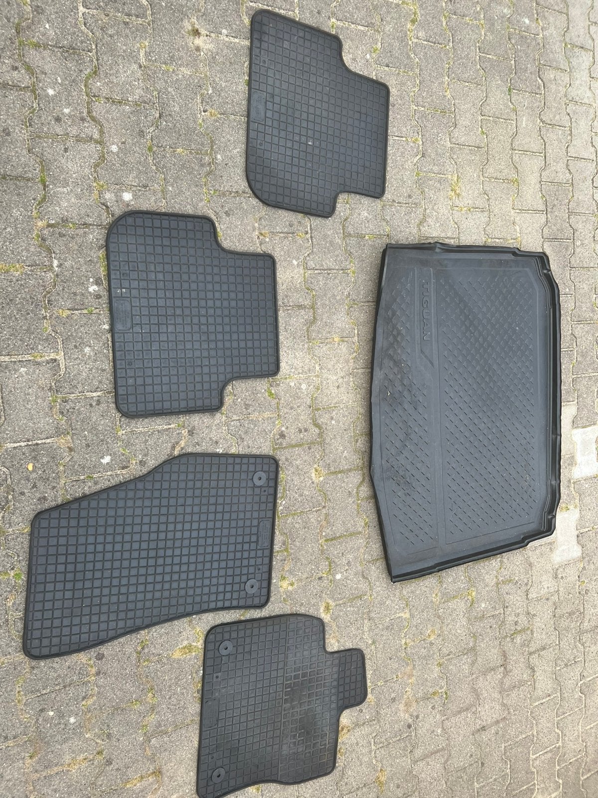 VW Tiguan All-wheaterset inclusief kofferbak, Ophalen of Verzenden, Zo goed als nieuw