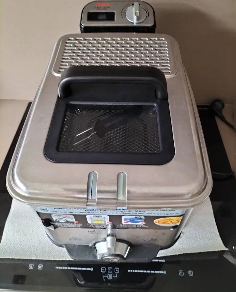 Tefal Oleoclean Pro Inox & Design FR8040 - Timer defect, 3 tot 4 liter, Ophalen of Verzenden, Gebruikt, Uitneembare binnenpan