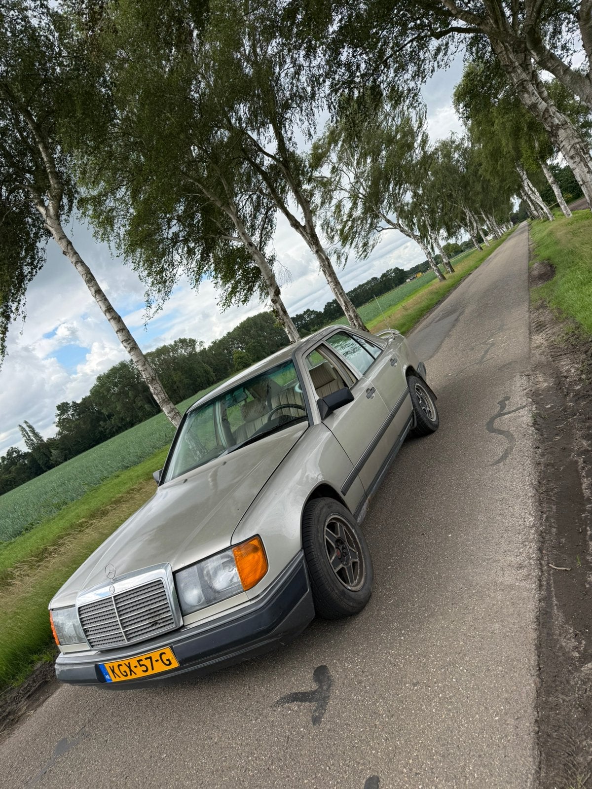 Mercedes w124 300D 1987 oldtimer, Ophalen of Verzenden, Nieuw