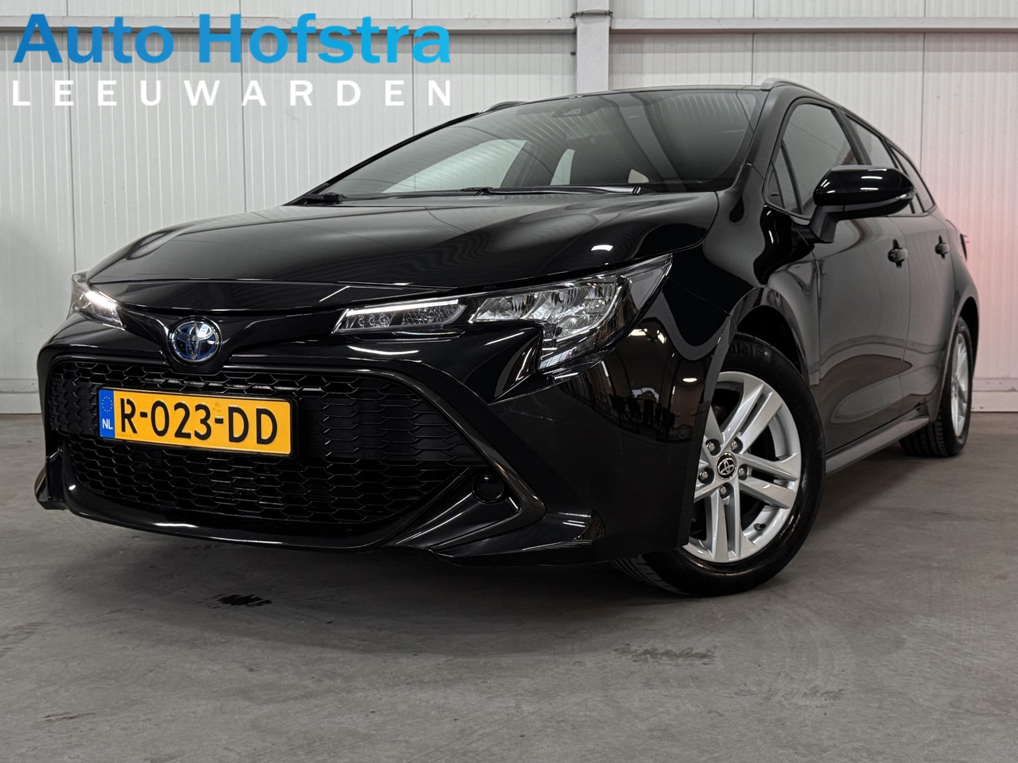 Toyota Corolla Touring Sports 1.8 Hybrid Active 1STE.-EIGEN., Gebruikt, 4 cilinders, Corolla, Origineel Nederlands