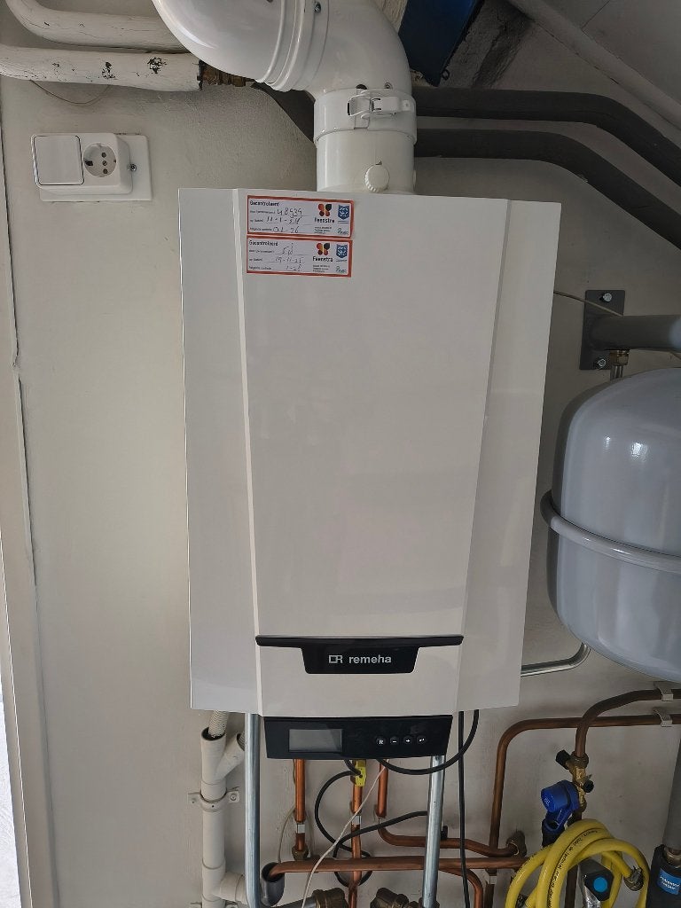 Remeha Tzerra Ace 24c CW3 cv ketel, Ophalen, 30 tot 80 cm, Gebruikt, Hoog rendement (Hr)