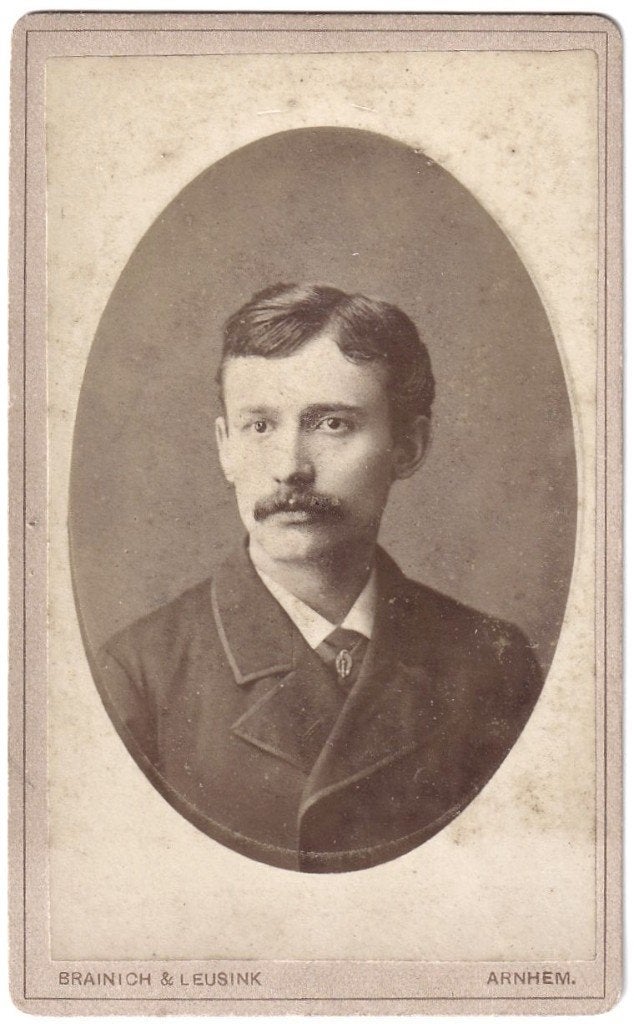 CDV Relief Portret Man Snor - Foto Brainich & Leusink Arnhem, Verzamelen, Gebruikt, Foto, Ophalen of Verzenden, Voor 1940