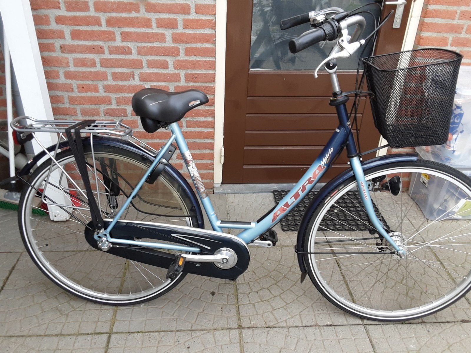 Damesfiets altra, Zo goed als nieuw, Trommelrem, Ophalen, Overige merken