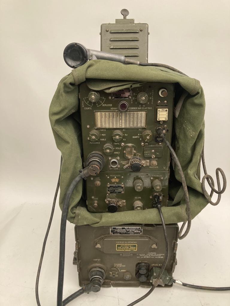 BC-1306 inclusief voeding ex Franse leger Willys MB Ford GPW, Ophalen of Verzenden, Landmacht