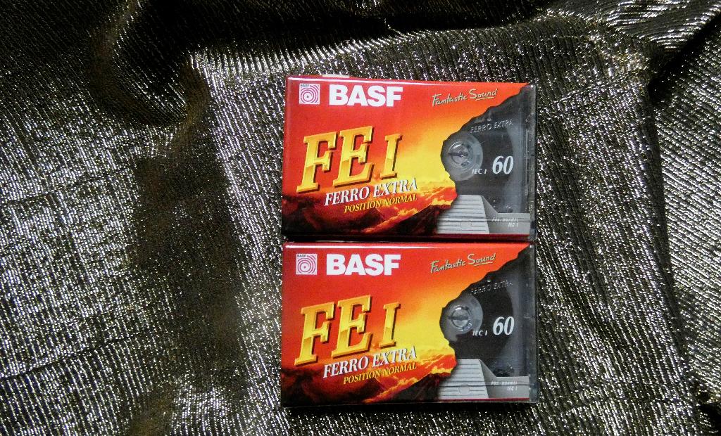 2x BASF FERRO extra I 60min.NIEUW in folie., Ophalen, Overige genres, 1 bandje, Nieuw in verpakking