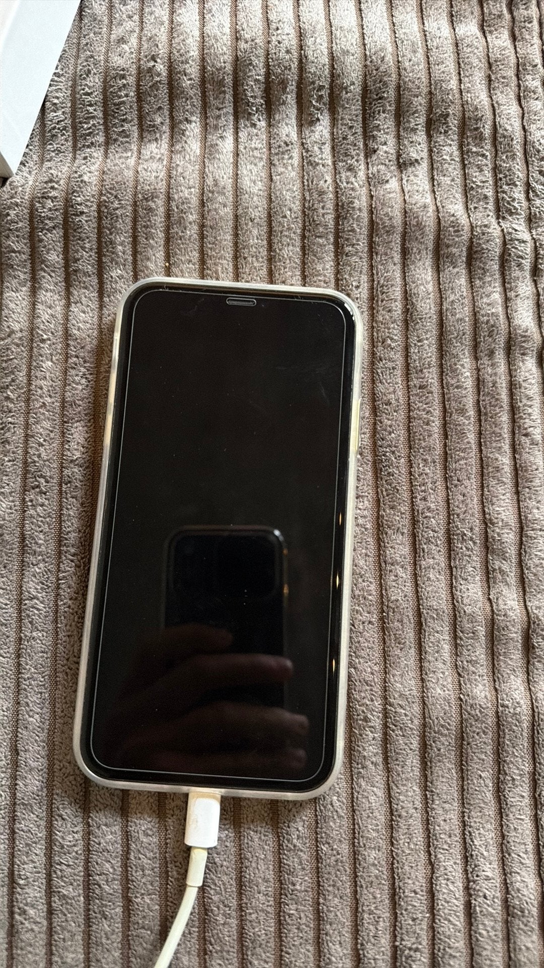 Iphone 11 geel (gevonden), Telecommunicatie, Ophalen of Verzenden, Zo goed als nieuw, 64 GB, IPhone 11