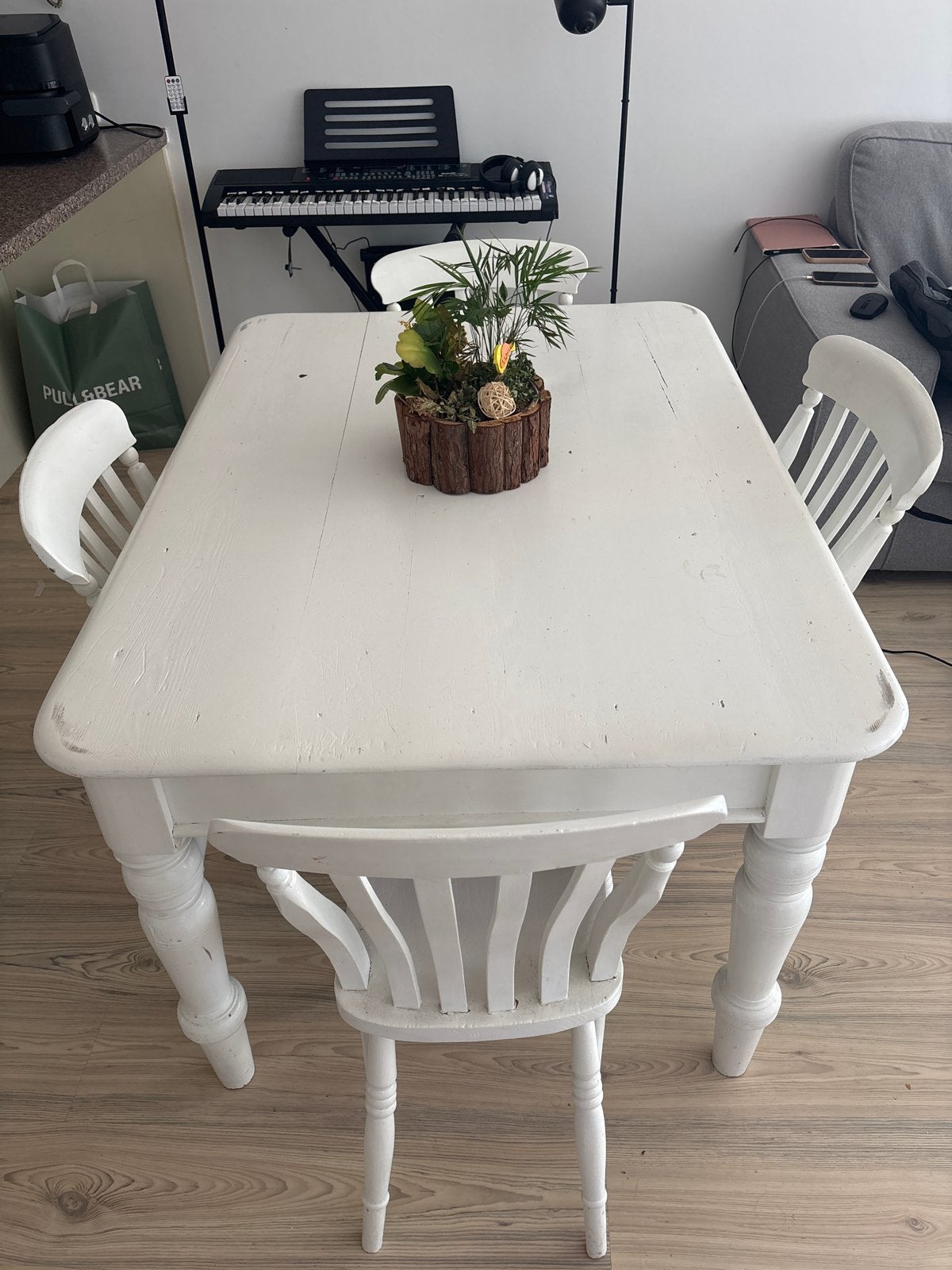 Gratis houten eettafel met 4 stoelen (opknapper), Huis en Inrichting, Tafels | Eettafels, Ophalen, Gebruikt, 100 tot 150 cm, Klassiek
