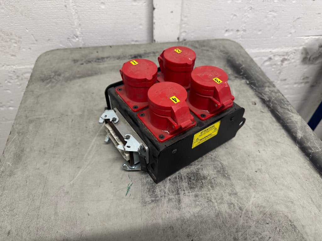 Motortakel Breakout-box harting 16p - 4 x 16a-4p, Ophalen, Zo goed als nieuw, Licht