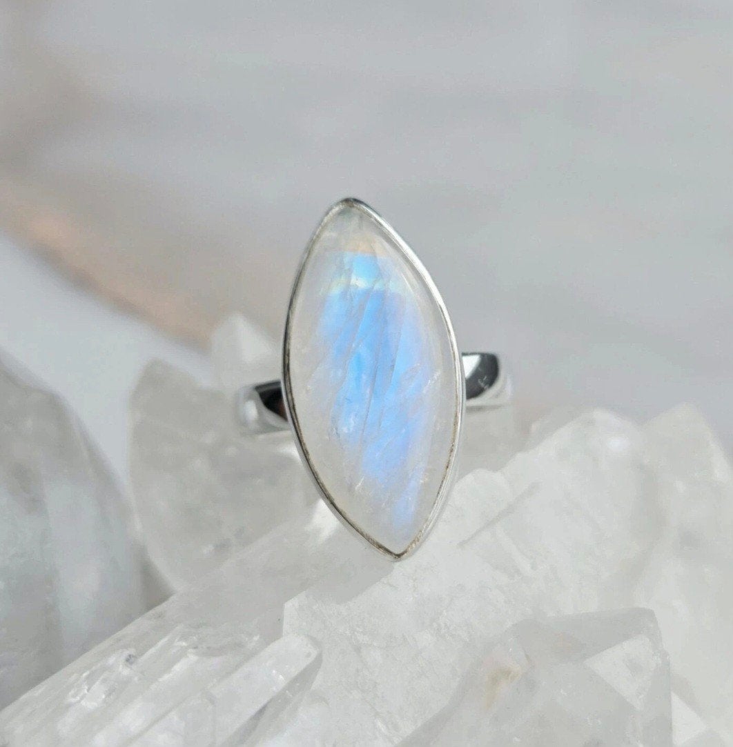 Maansteen marquise zilveren ring, Sieraden, Tassen en Uiterlijk, Ringen, Verzenden, Wit, Nieuw, 17 tot 18