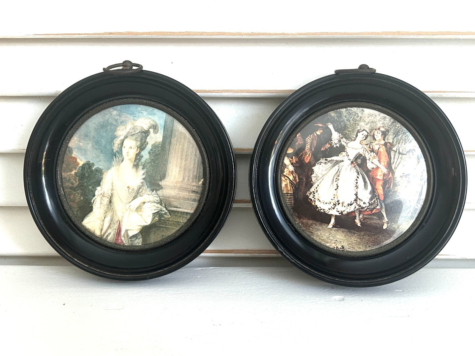 Twee vintage ronde schilderijtjes portret prent, Ophalen