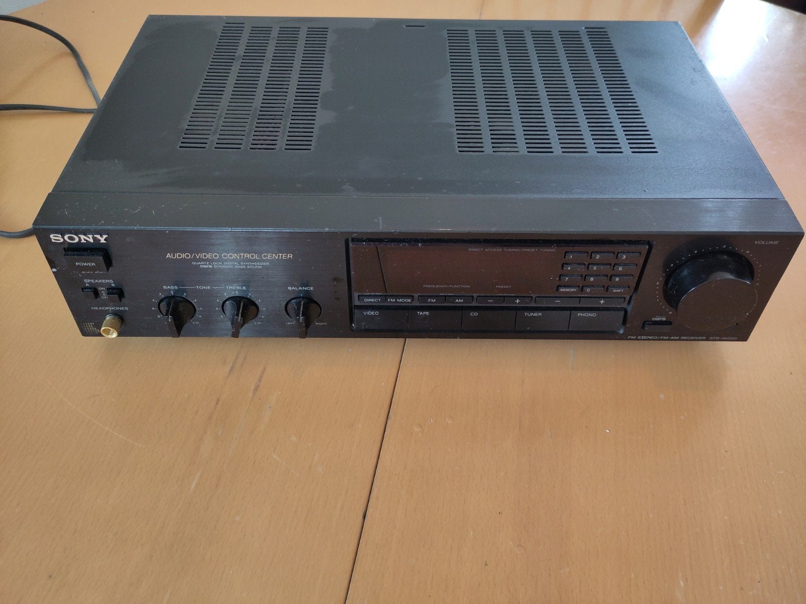 Sony versterker. STR-AV220R A/V Control Center Receiver, Ophalen, Gebruikt, Sony, Minder dan 60 watt