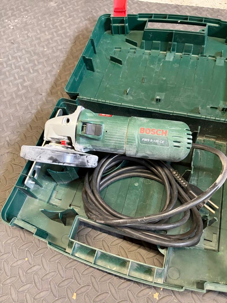 Bosch PWS 9-125 CE haakse slijper met koffer, Ophalen of Verzenden, Gebruikt, 700 tot 1000 watt, Haakse handslijpmachine