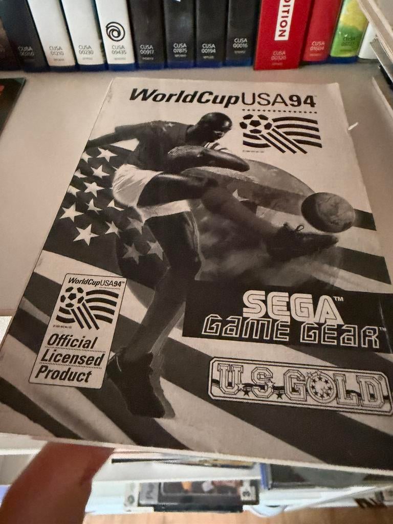 Sega game gear world cup 94 usa booklet, Spelcomputers en Games, Gebruikt, Game Gear, 1 speler, Racen en Vliegen