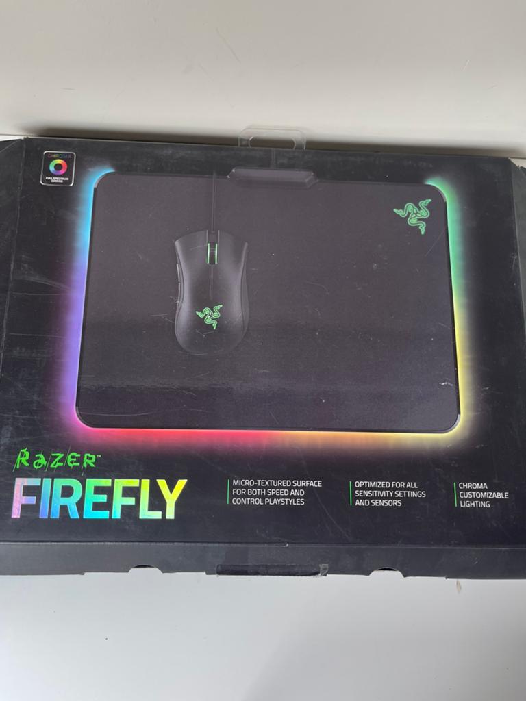 Razer Firefly Gaming Muismat met Chroma Verlichting, Ophalen of Verzenden, Gaming muismat, Zo goed als nieuw