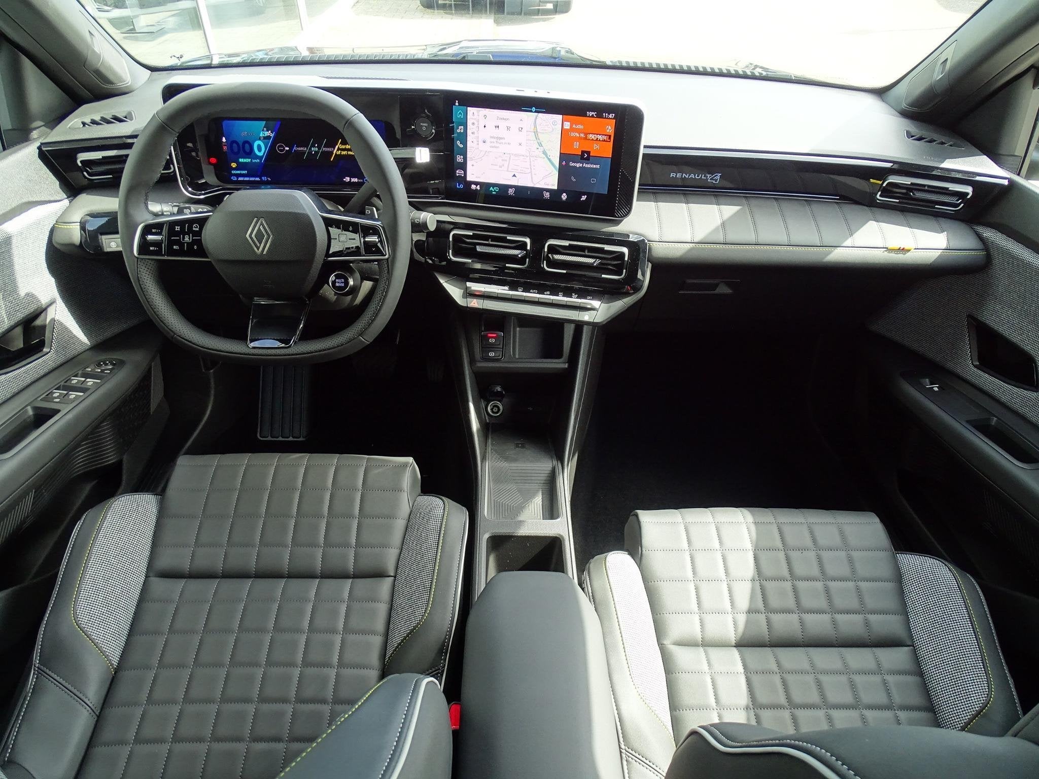 Renault 4 comfort range iconic 52 kWh | DEMO | HARMAN KARDON, Auto's, Renault, Automatische klimaatregeling, Leder en Stof, Zwart