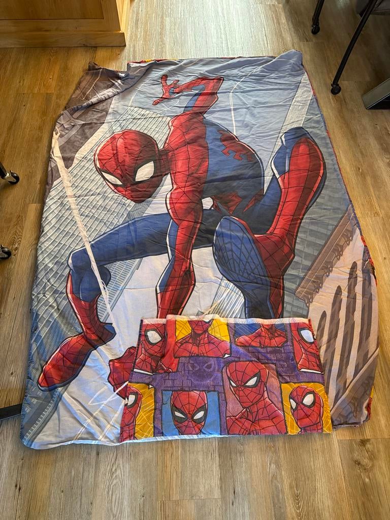 Spiderman Dekbedovertrek - Eenpersoons, Kinderen en Baby's, Kinderkamer | Beddengoed, Gebruikt, Blauw, Dekbedovertrek, Ophalen of Verzenden