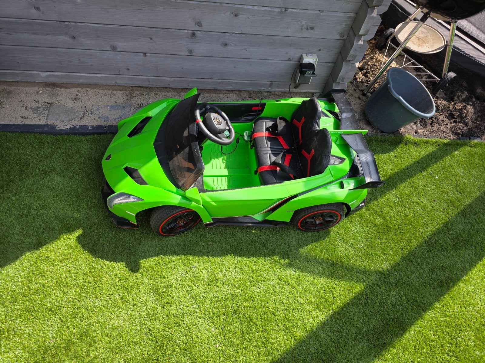 Elektrische kinderauto met afstandsbediening, Kinderen en Baby's, Speelgoed | Buiten | Voertuigen en Loopfietsen, Ophalen, Gebruikt