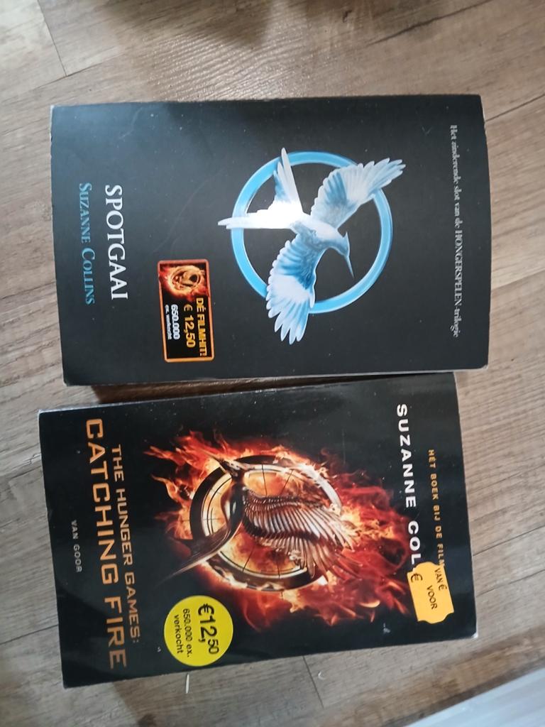The Hunger Games: Spotgaai & Catching Fire boeken, Boeken, Ophalen of Verzenden