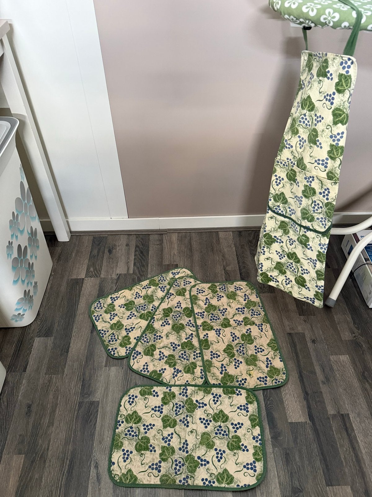 Poole Pottery: 4 placemats, 1 schort, Gebruikt, Overige merken, Textiel, Overige typen