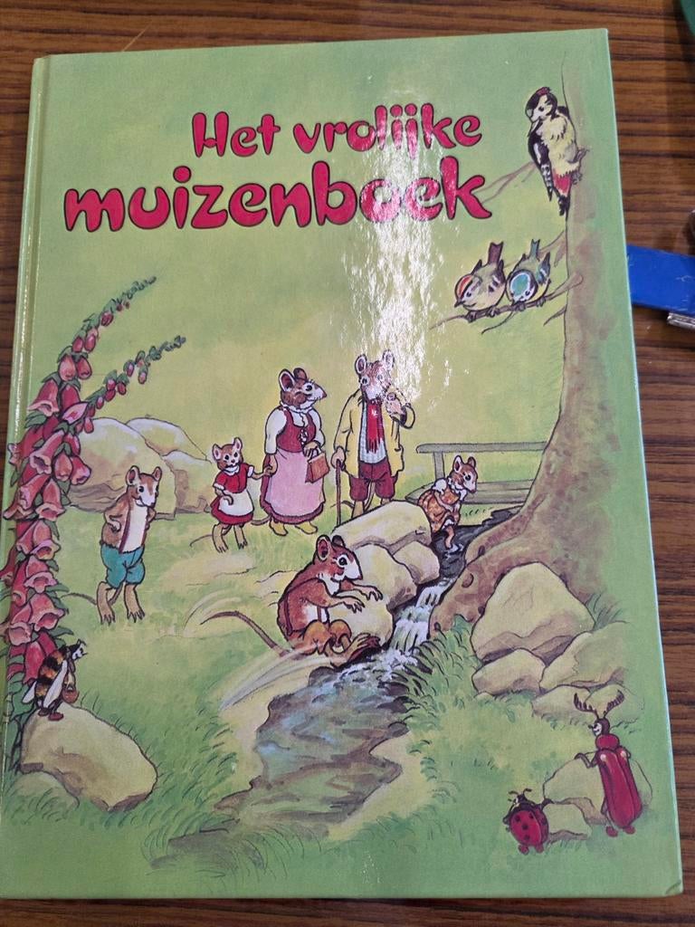 Het vrolijke muizenboek - Richard Eder, Ophalen of Verzenden, Gelezen
