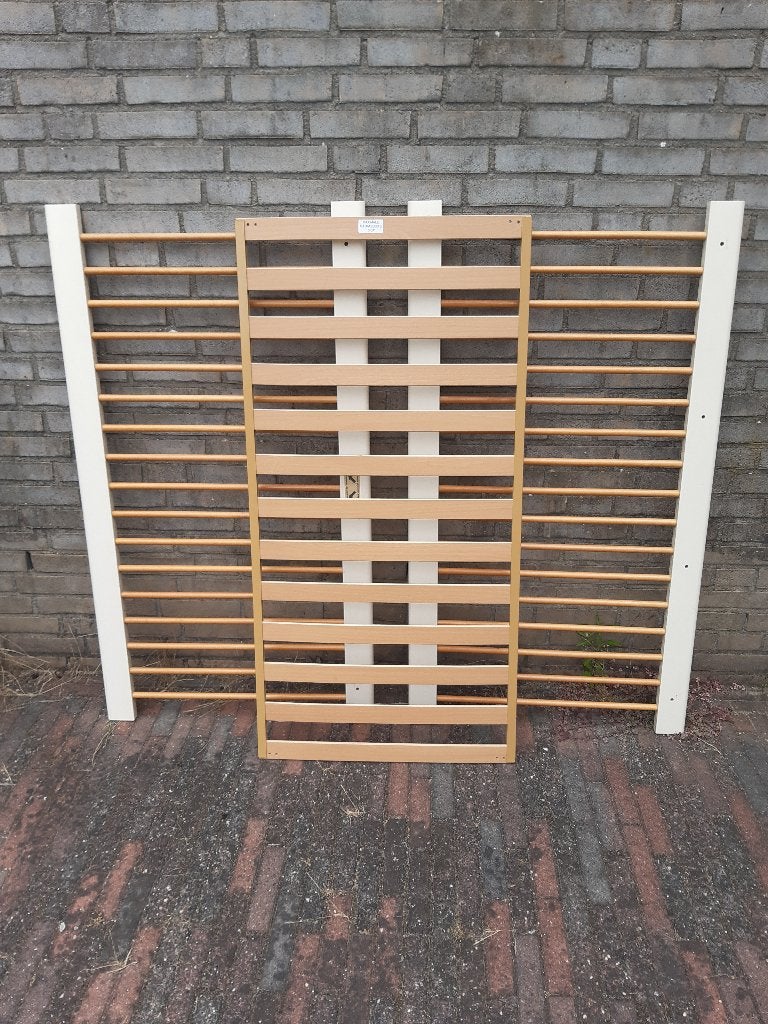 Mooie ledikant, Ophalen, Zo goed als nieuw, Ledikant