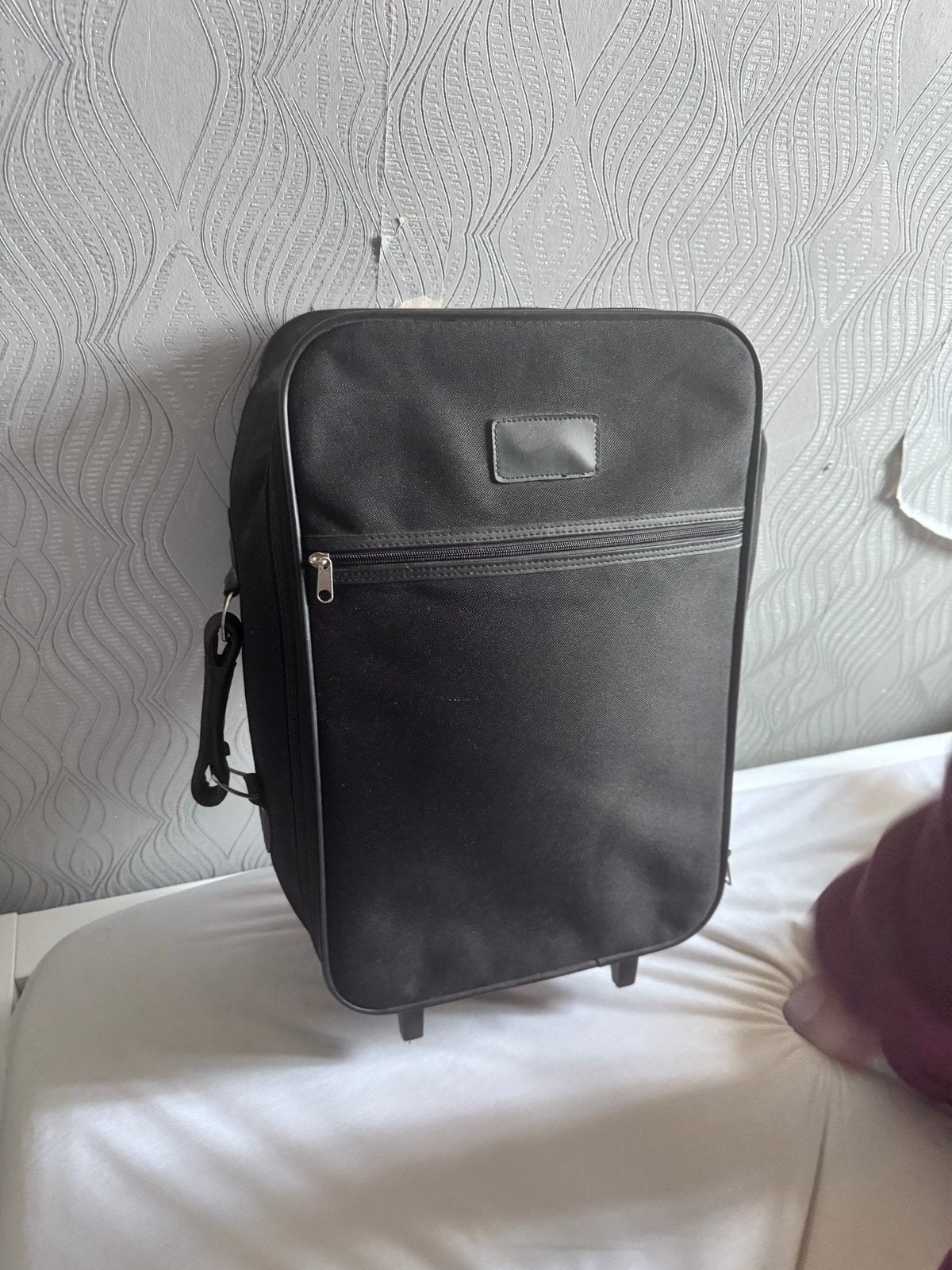 2 Koffers: Blauw, Zwart en Minions Design, Sieraden, Tassen en Uiterlijk, Koffers, Gebruikt, Minder dan 50 cm, Ophalen of Verzenden