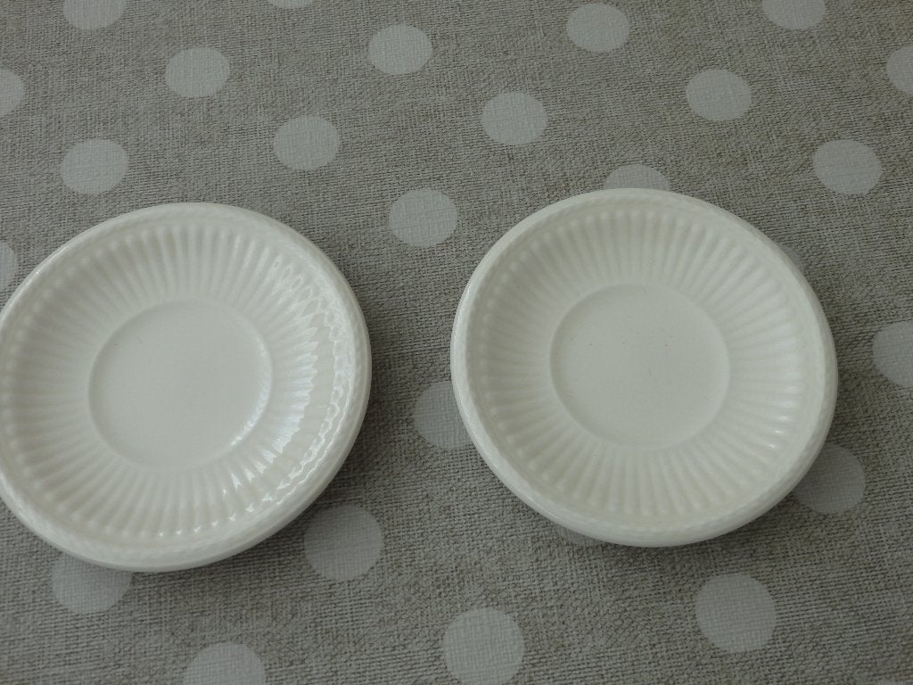 Petit four bordjes Wedgwood Edme, Ophalen of Verzenden, Zo goed als nieuw, Aardewerk, Kop(pen) en/of Schotel(s)