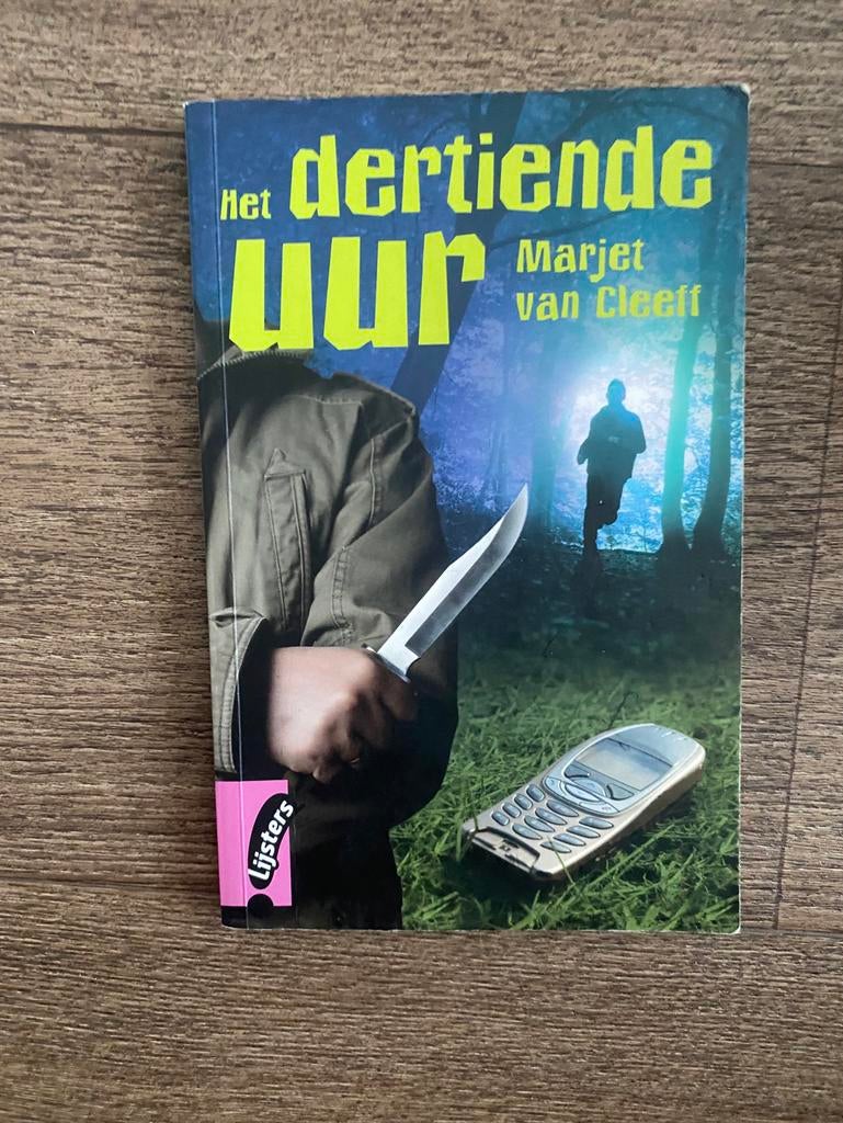 Het dertiende uur - Mariët van Cleeff, Ophalen of Verzenden, Gelezen, Nederland