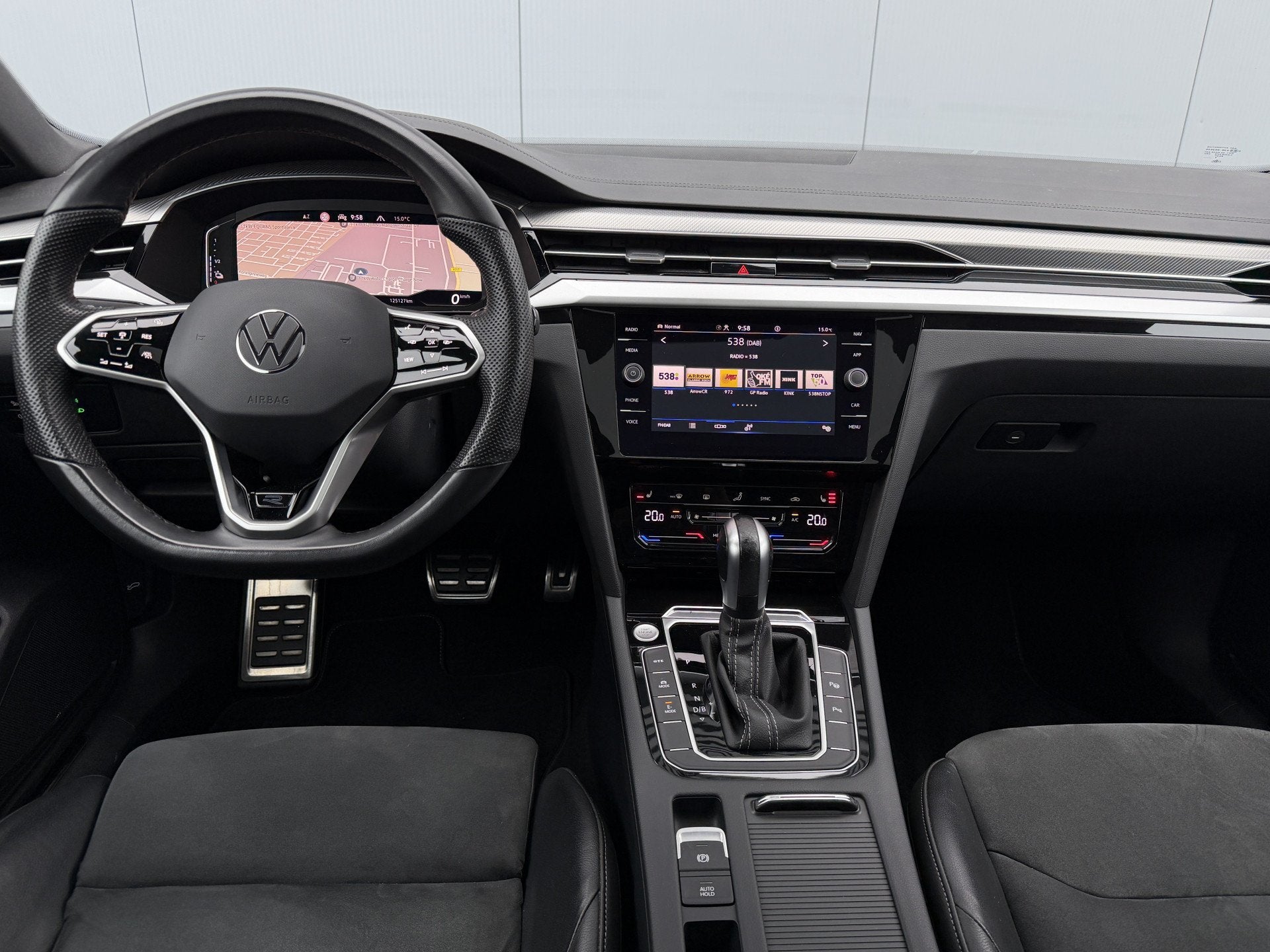Volkswagen Arteon 1.4 TSI eHybrid R-Line Business+ Pano/Came, Dealer onderhouden, Arteon, Gebruikt, Euro 6