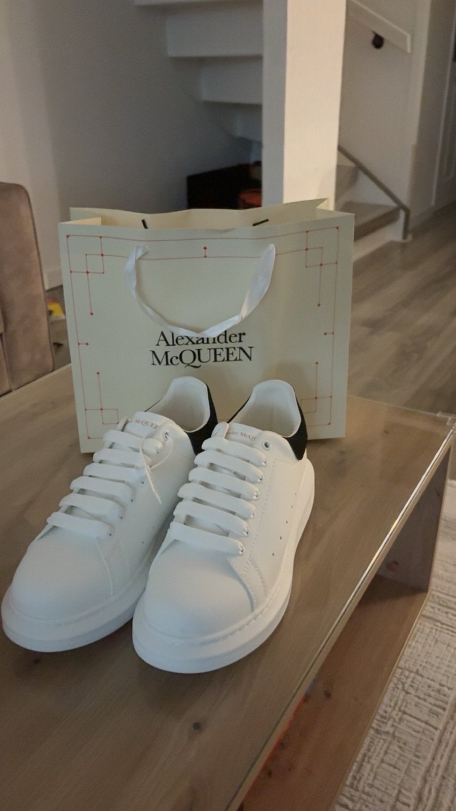 Alexander McQueen Sneakers - Nieuw in Tas, Ophalen of Verzenden, Nieuw, Wit, Sneakers of Gympen