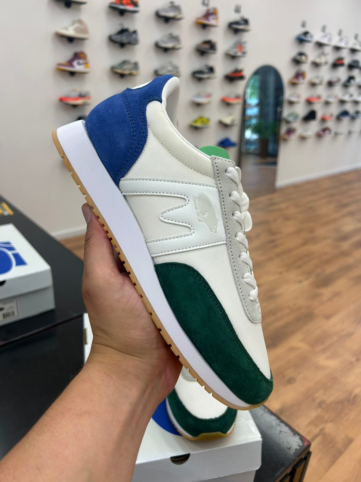 Karhu Albatross 82 – Foliage Green / White  EU 40, 42 & 44, Overige kleuren, Nieuw, Ophalen of Verzenden, A