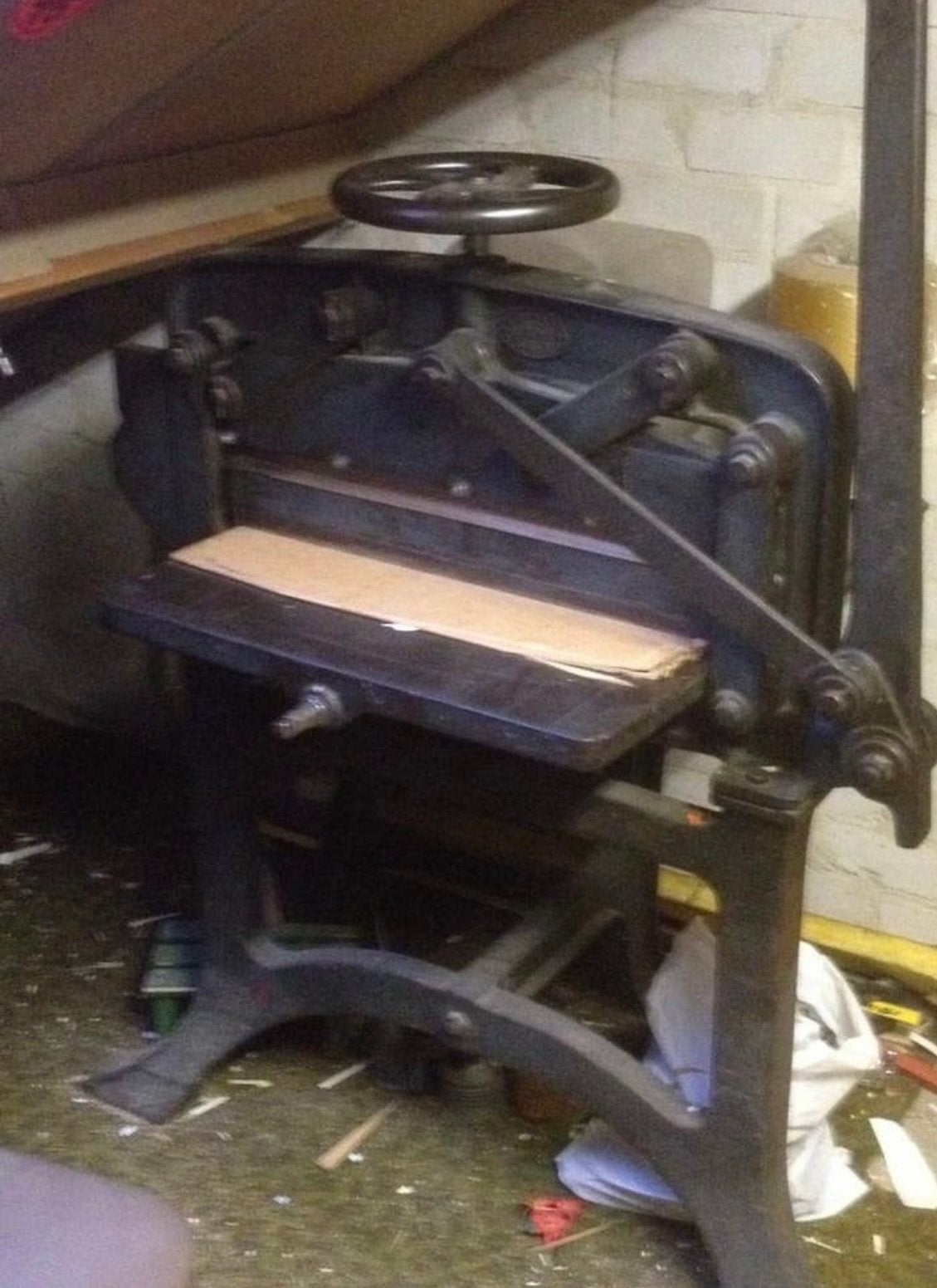 Papiersnijmachine , snijmachine , pers , boekbinderij, Ophalen