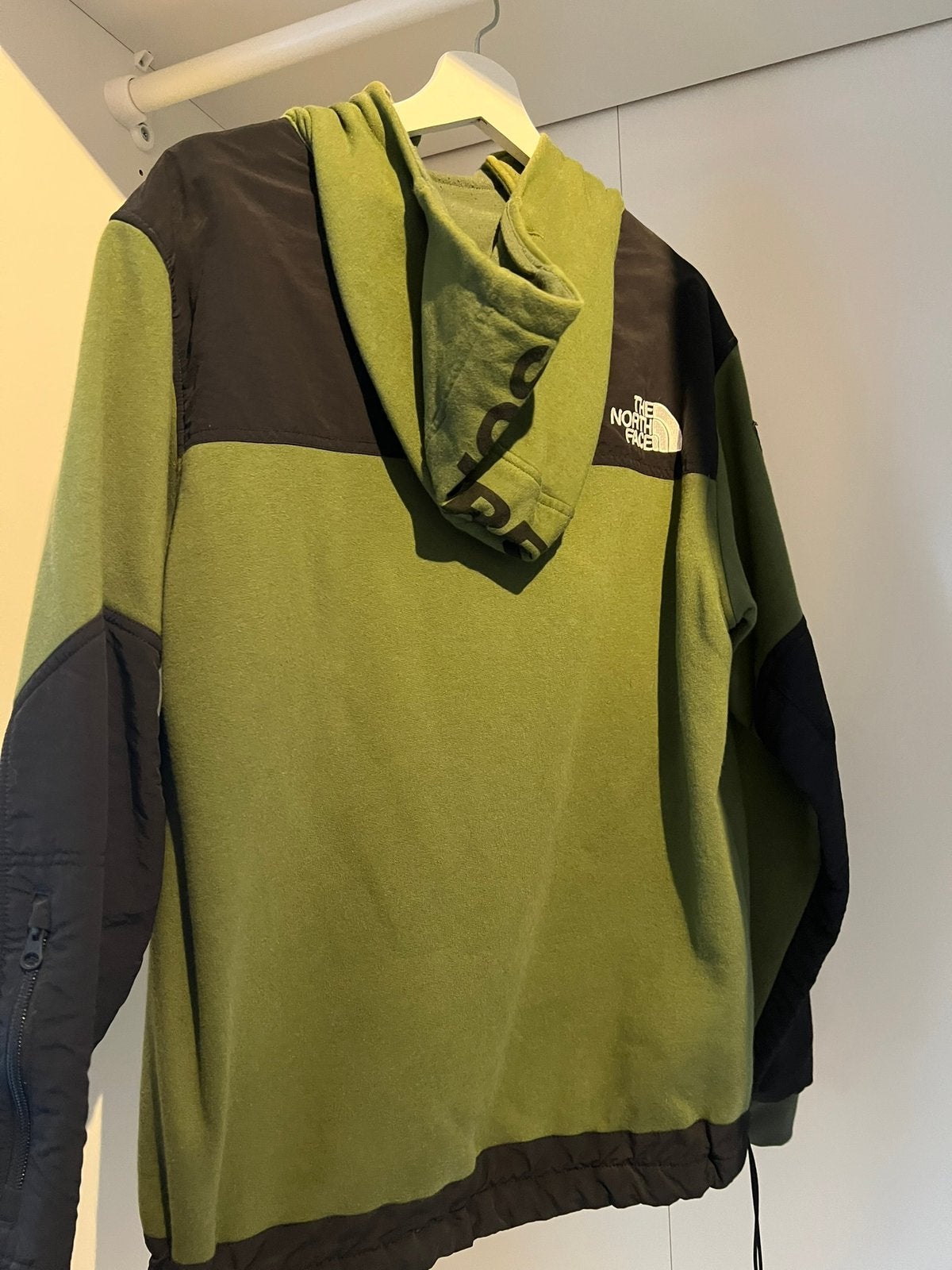 Supreme x TNF steeptech hooded sweatshirt Olive Medium, Ophalen, Gedragen, Maat 48/50 (M), Groen