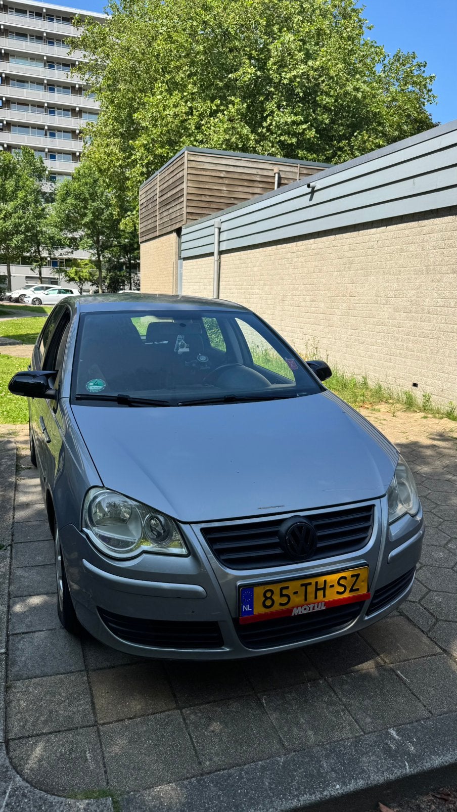 Volkswagen Polo 1.4 16V 59KW 2006 Grijs, Auto's, Voorwielaandrijving, 15 km/l, 40 €/maand, 4 cilinders