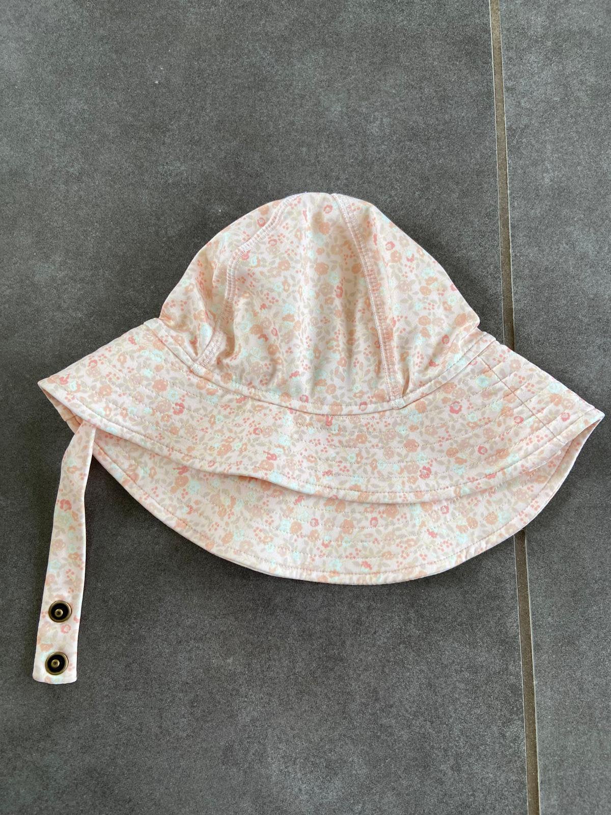 Nieuw baby zonnenhondje van MarMar copenhagen 44-46 cm, Hoed, Maat 56, Zo goed als nieuw, Verzenden