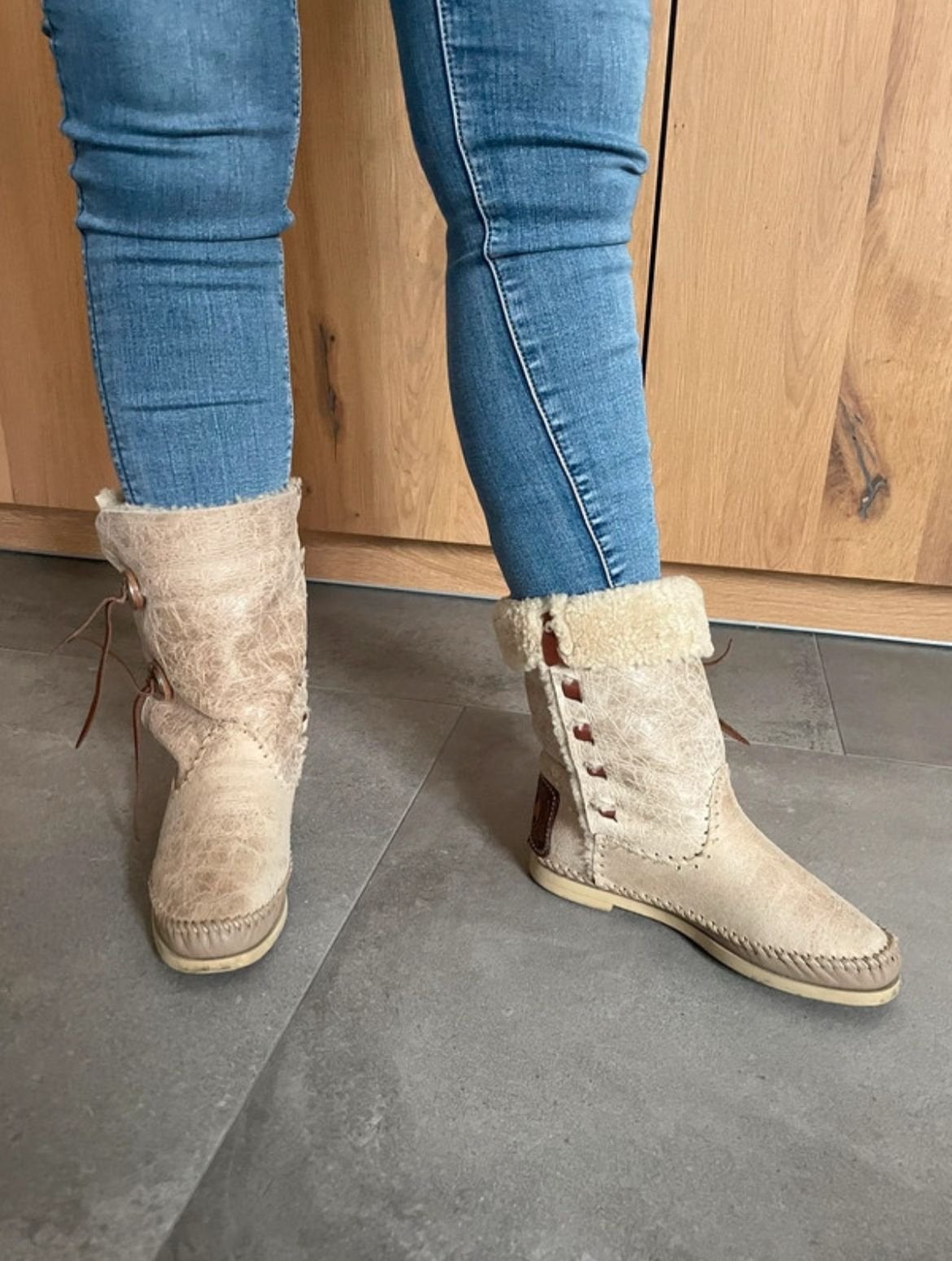 Hector Riccione beige lederen laarzen met bontvoering mt 37, Ophalen of Verzenden, Zo goed als nieuw, Beige, Lage of Enkellaarzen
