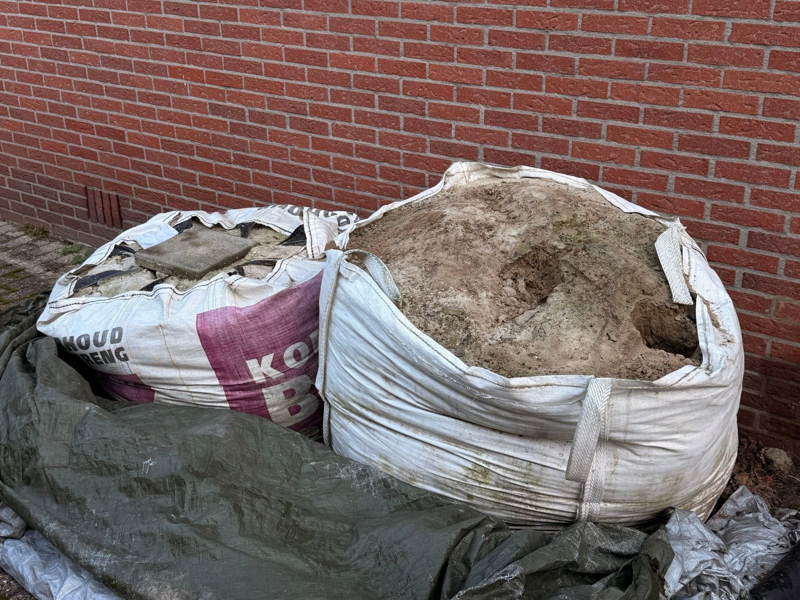 1,5 kuub wit zand gratis af te halen, Ophalen, Ophoogzand