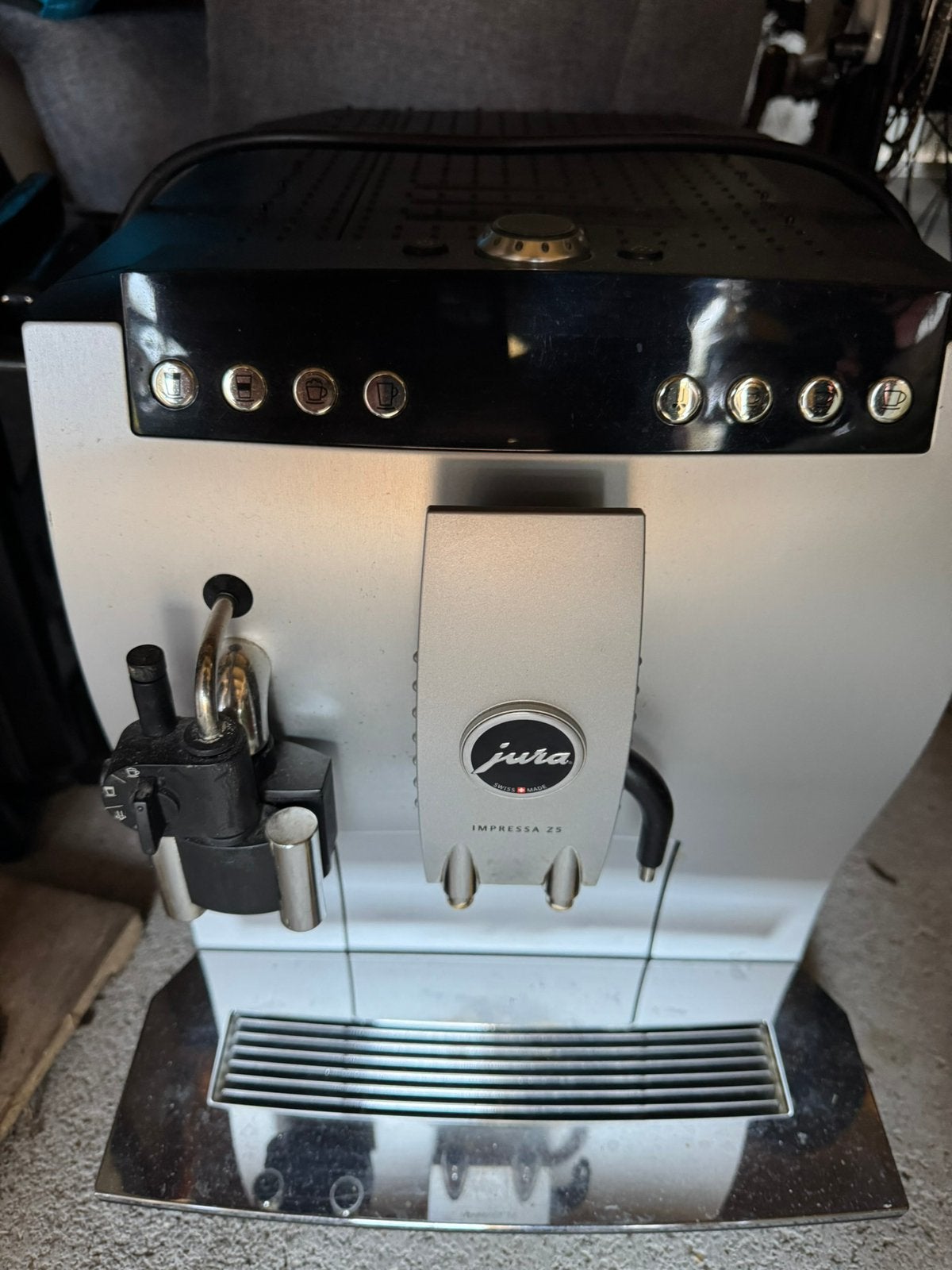 Een defecte Jura impressa Z5, Ophalen, Koffiemachine, Gemalen koffie