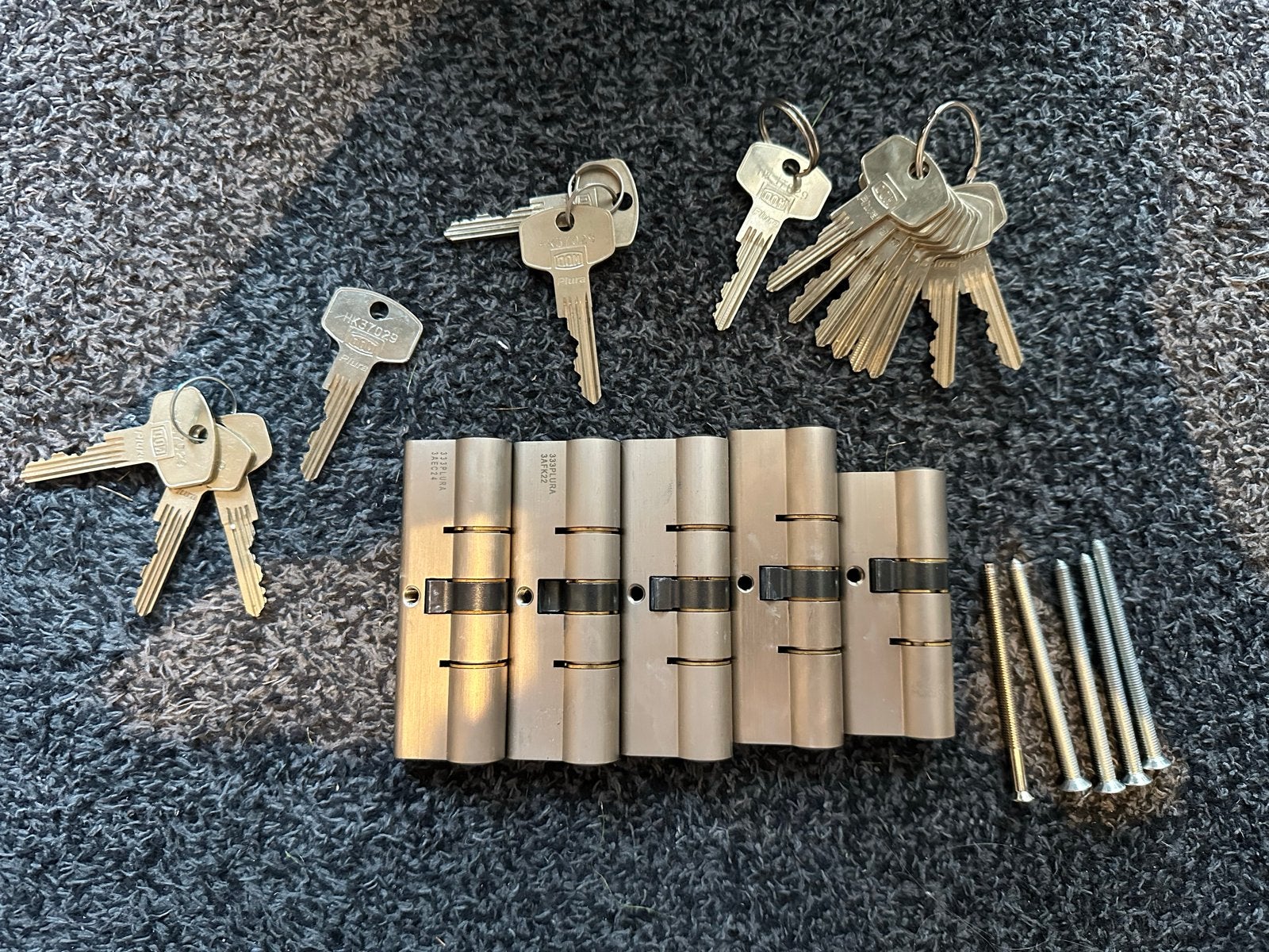DOM SKG ** Cilindersloten (4x 45/45) (1x 30/ 45), Doe-het-zelf en Verbouw, Ophalen of Verzenden, Zo goed als nieuw, Rvs, Slot