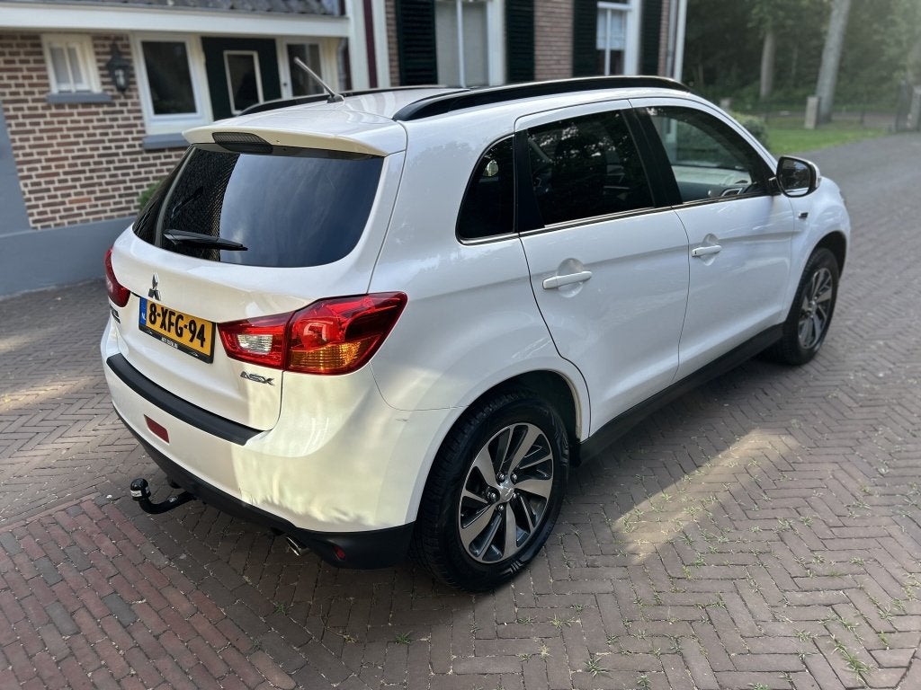 Mitsubishi ASX 1.6 ClearT Intense+ Navi, Camera, Trekhaak, Auto's, Mitsubishi, Voorwielaandrijving, Euro 5, Stof, Gebruikt