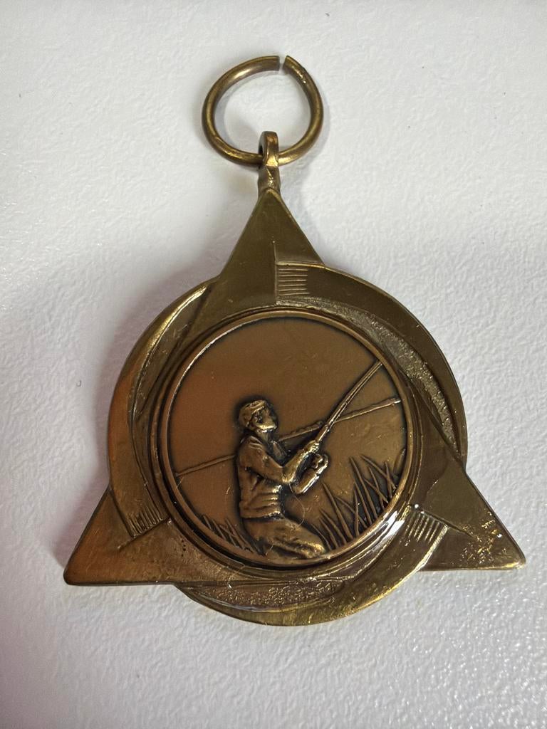 Vintage Medaille Hengelsport Roermond Rathlim 22-9-'77, Ophalen of Verzenden, Brons, Nederland