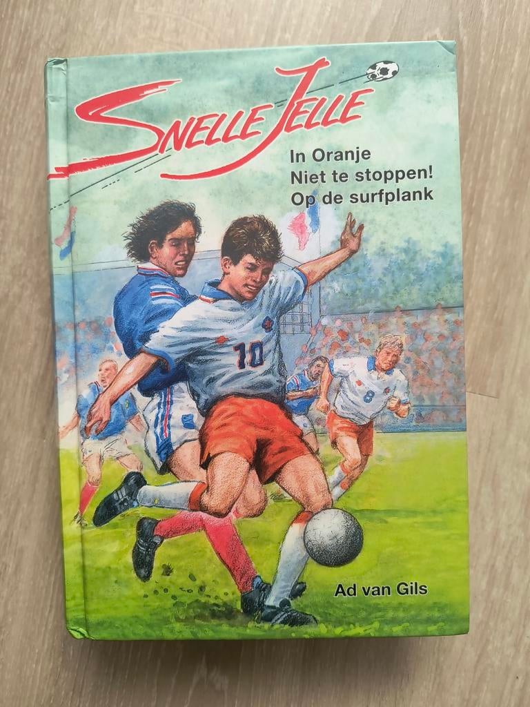 Ad van Gils - Snelle Jelle omnibus, Gelezen, Fictie algemeen, Ophalen of Verzenden, Ad van Gils