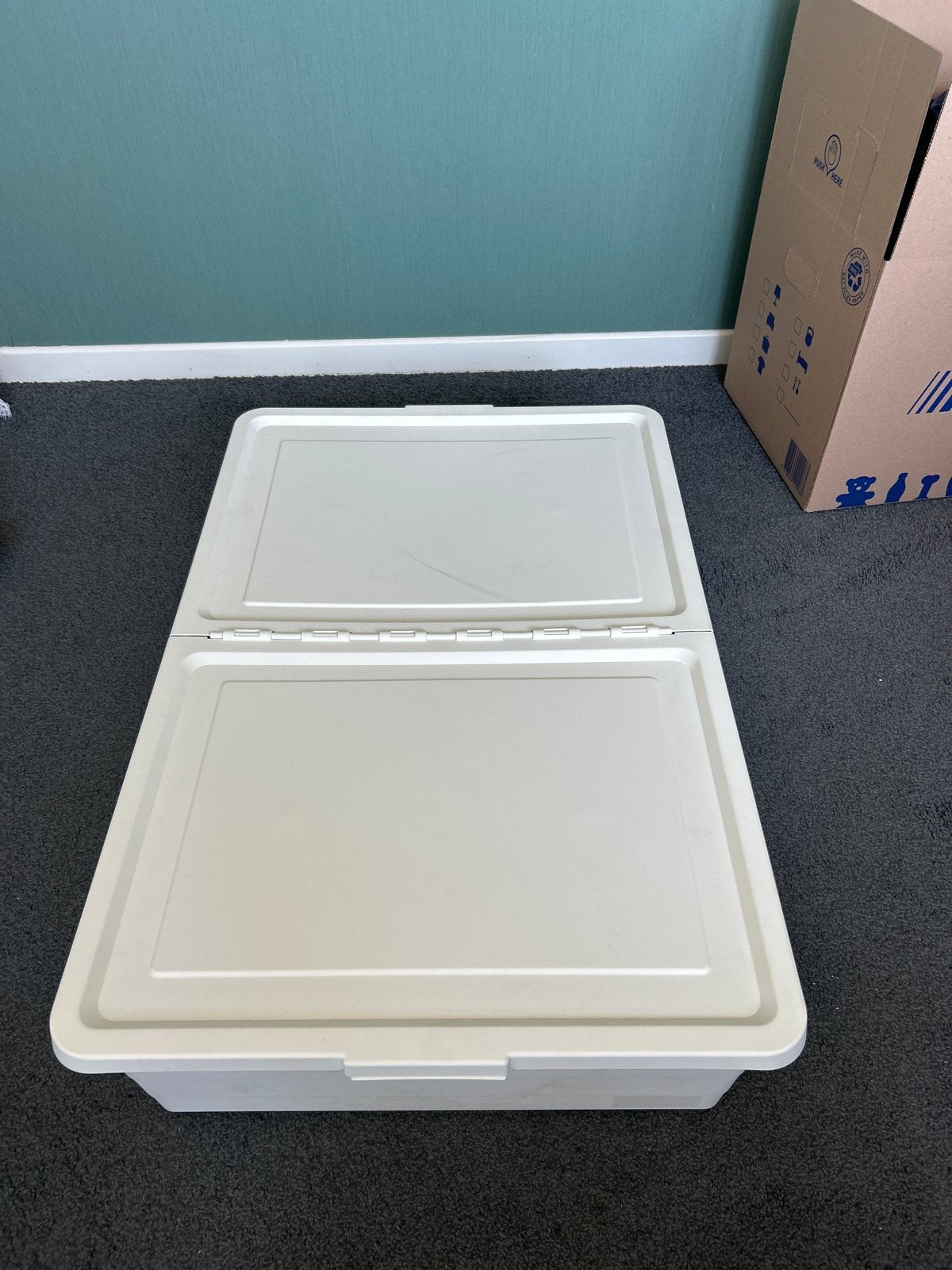 4 keer Handige opbergbox 50x75cm met deksel, Huis en Inrichting, Woonaccessoires | Kisten, Ophalen, Kunststof, Gebruikt, 50 tot 100 cm