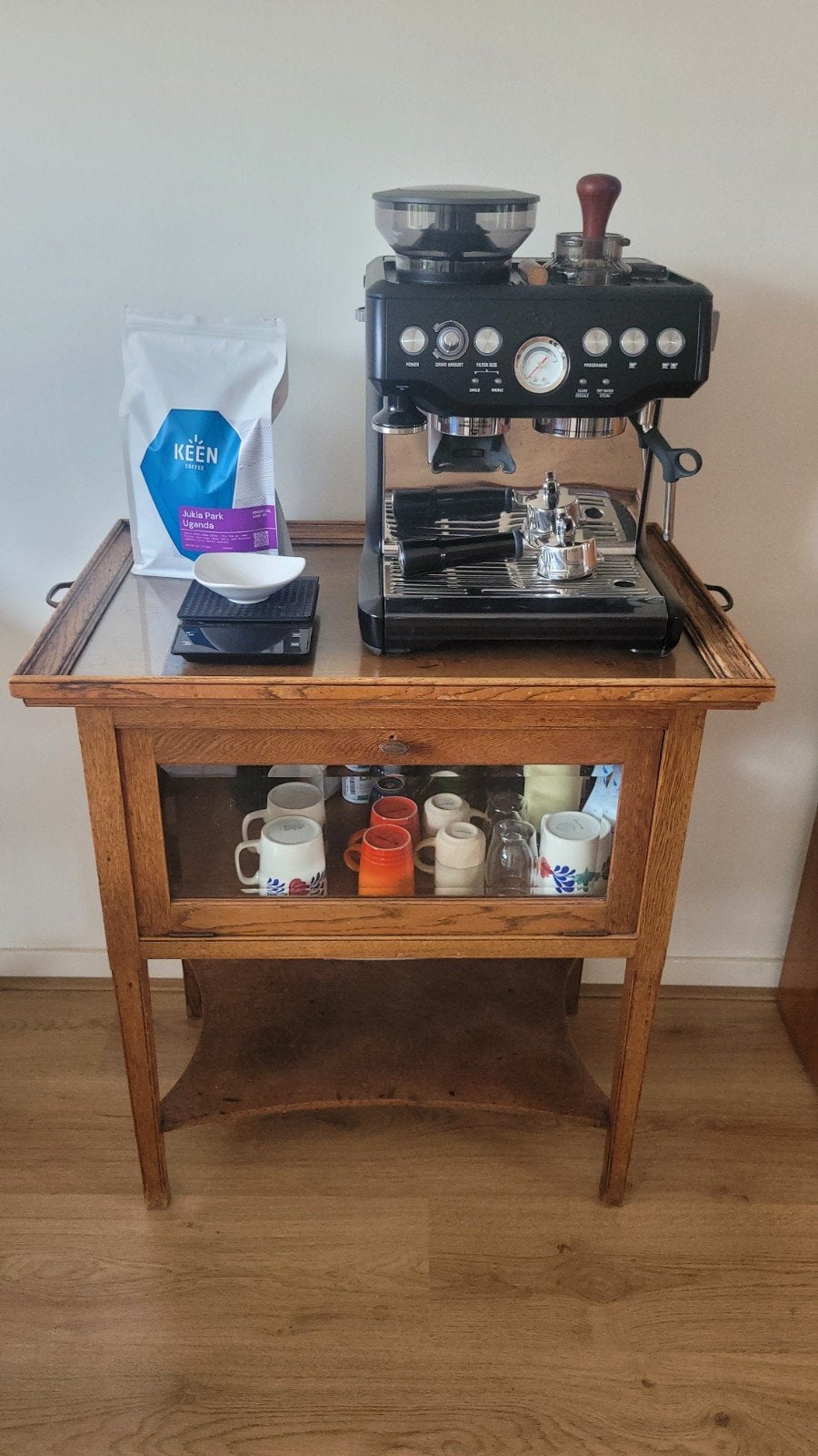 Vintage theehuisje / bijzettafel, Ophalen