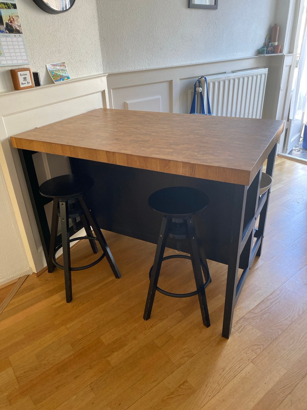 IKEA keuken eiland met houten blad en 4 barkrukken, Ophalen, Gebruikt