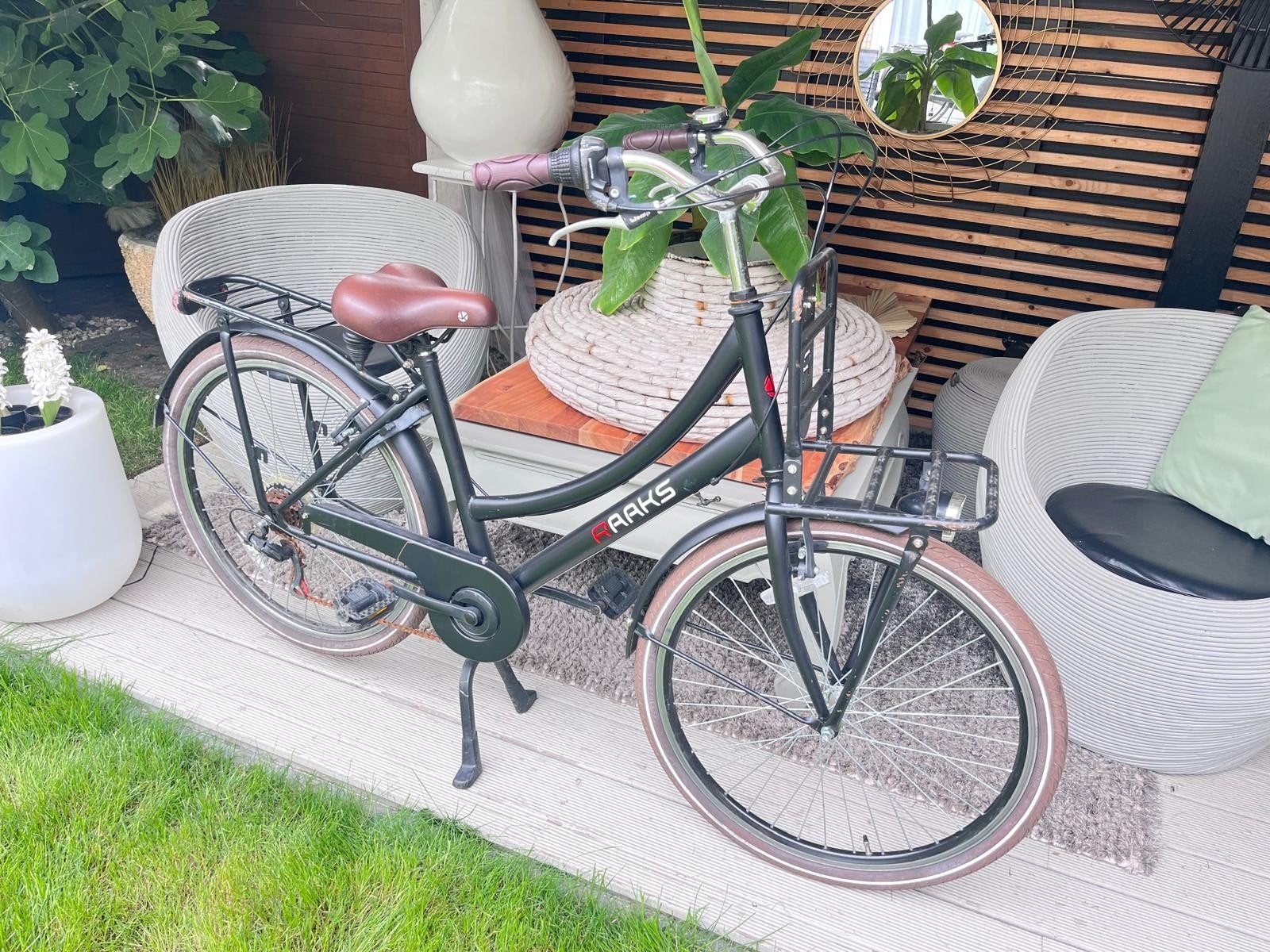 Degelijke zwarte kinderfiets met voordrager - Raaks, Gebruikt, Versnellingen, Schijfrem, Ophalen