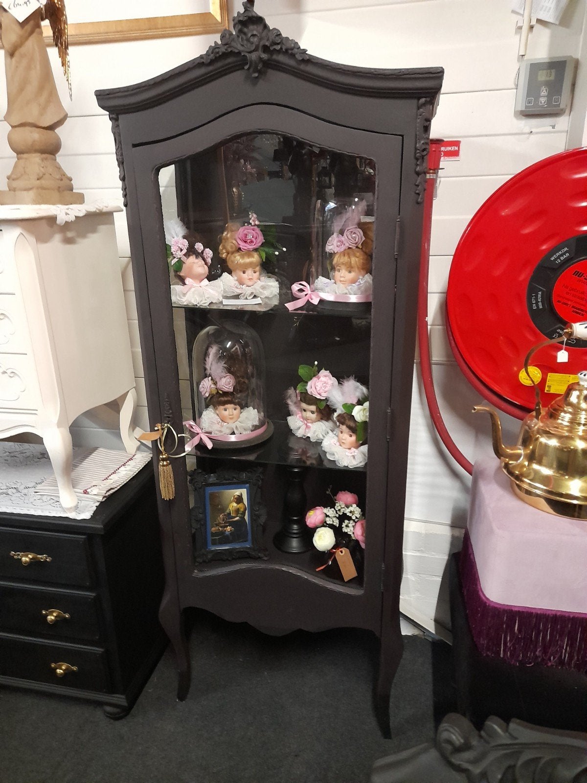 Mooie zwarte barok vitrine kast, Ophalen, 50 tot 100 cm, Zo goed als nieuw, Minder dan 100 cm