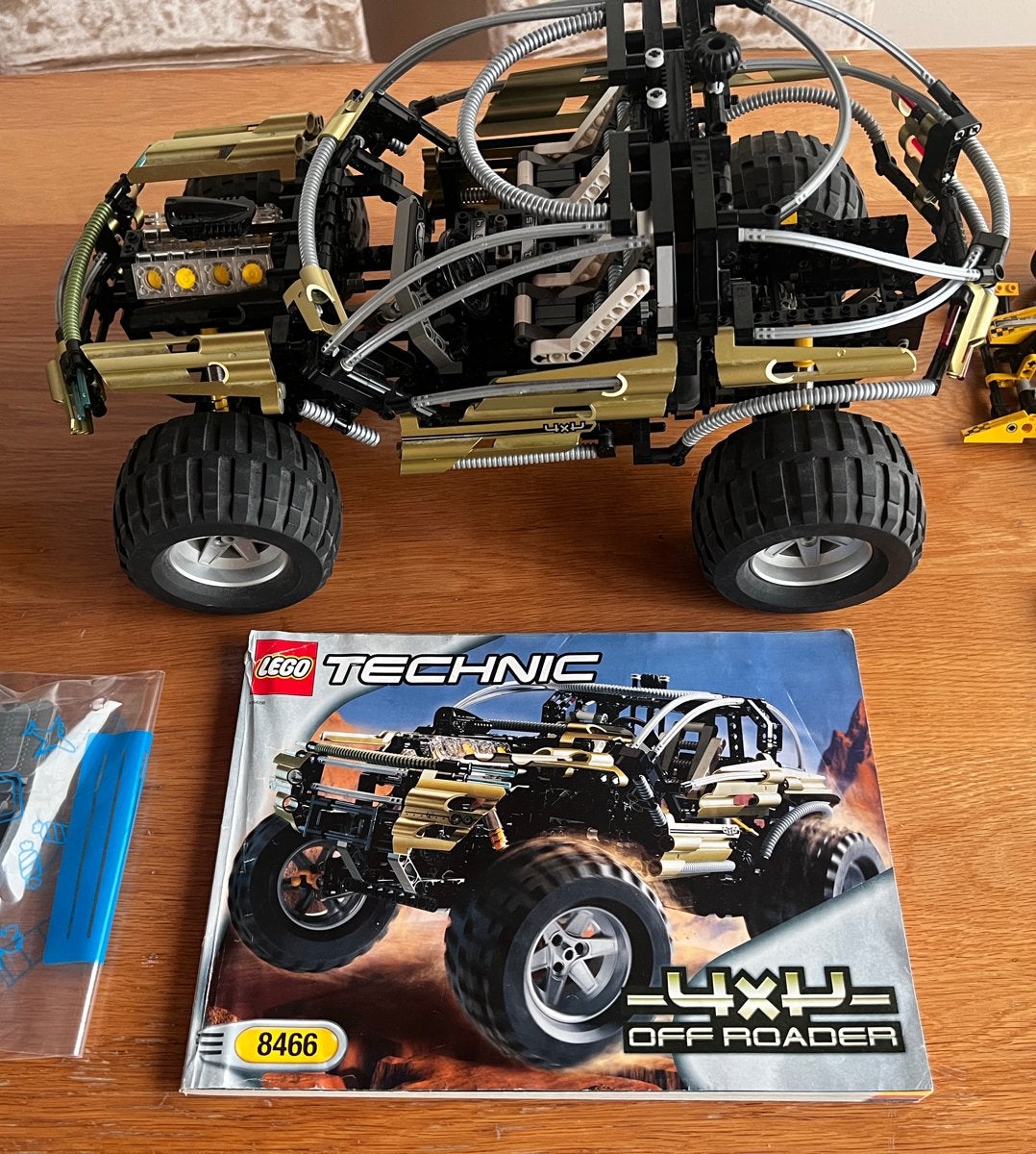 Lego Technic 8466 4x4 Off-Roader + Instructies, Ophalen of Verzenden, Gebruikt, Overige merken