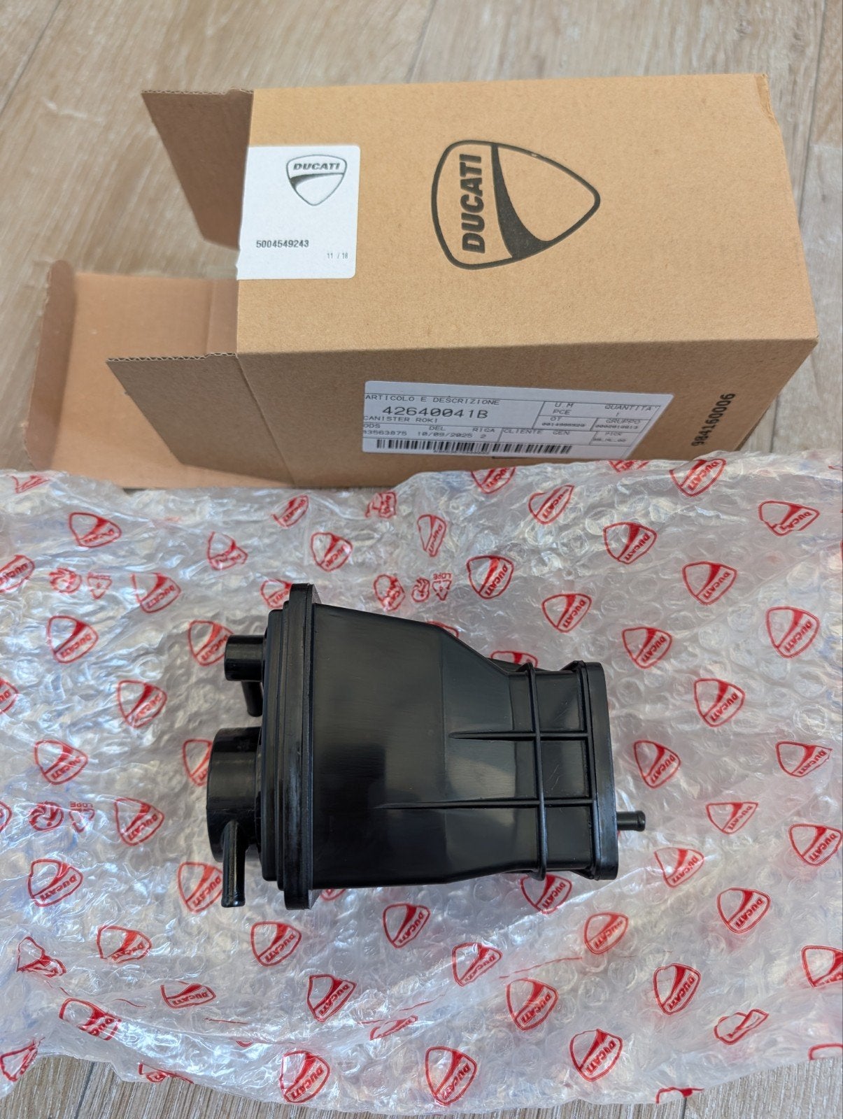 Ducati canister filter (nieuw), Motoren, Ophalen of Verzenden, Nieuw