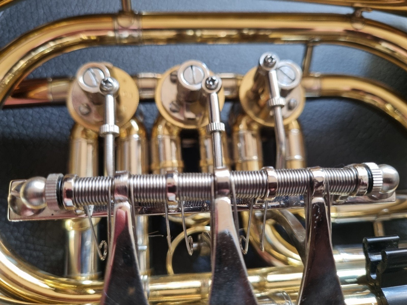 Cornet Bes, Ophalen of Verzenden, Zo goed als nieuw, Overige typen, Met koffer